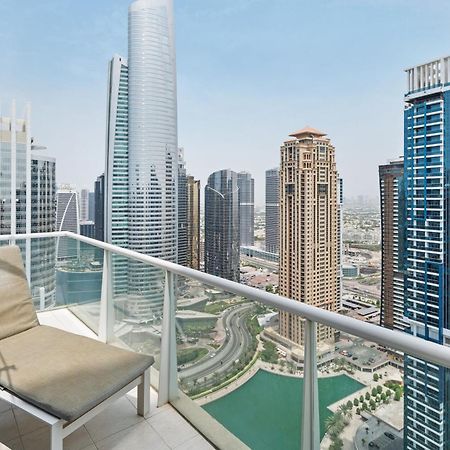 Modern & Spacious 2-Bed Condo With Panoramic Lake Views, Dual Balconies, Steps From Dubai Jlt Metro By "La Buena Vida Holiday Homes" المظهر الخارجي الصورة